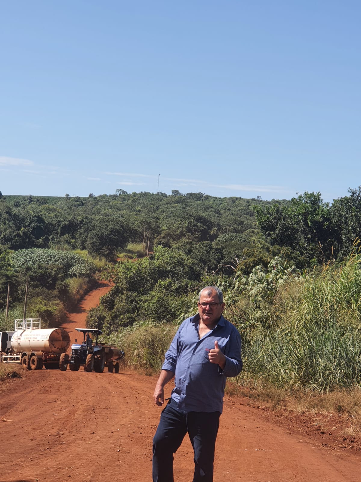 Presidente da Câmara visita estrada rural